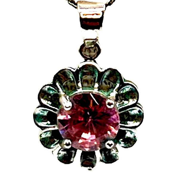 Vintage Sterling Silver Necklace With Faceted Pink Rhinestone Flower Pendant. - Picture 2 of 10